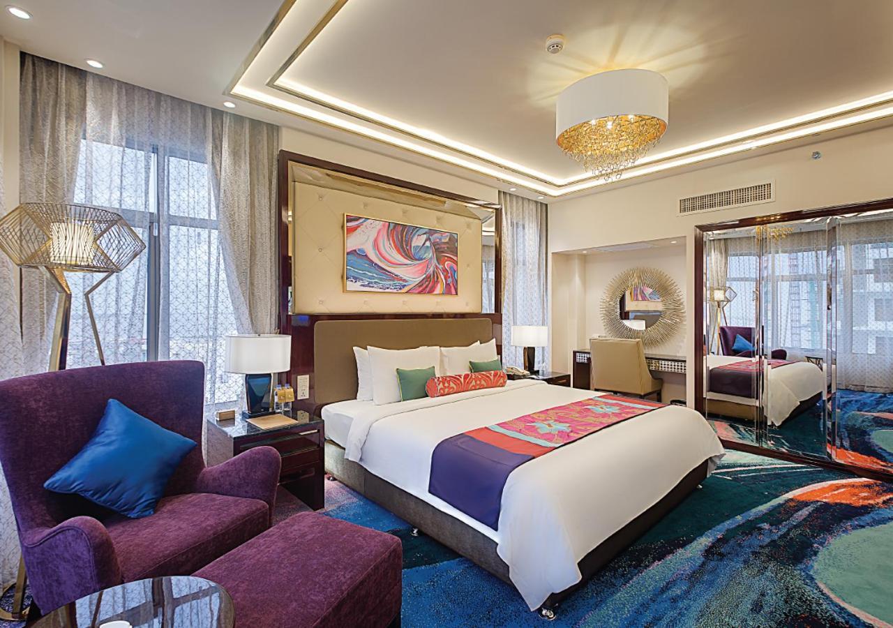 Executive Suite @NagaWorld 1